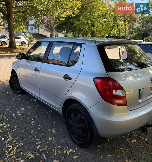 2012 skoda fabia