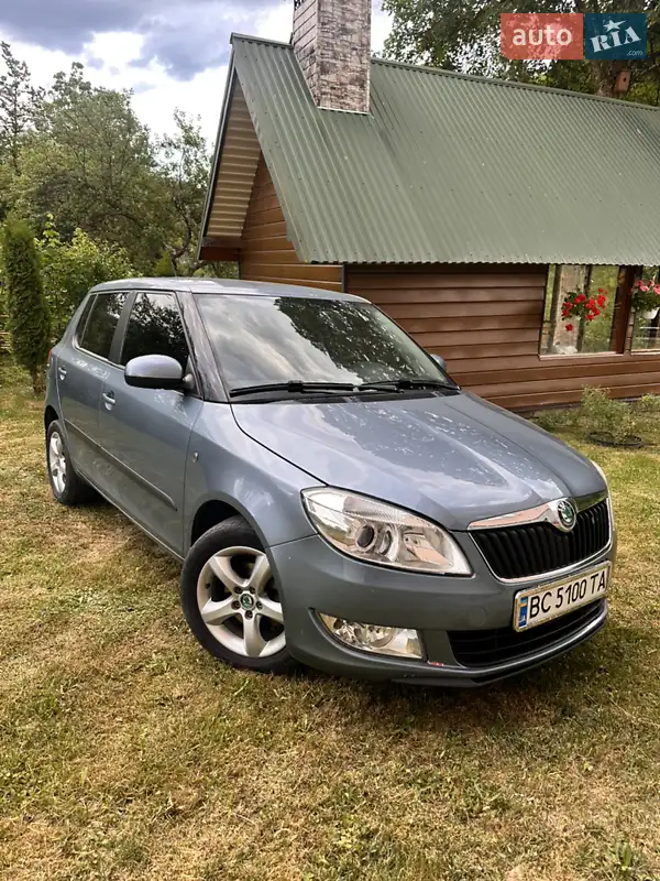 2011 skoda fabia