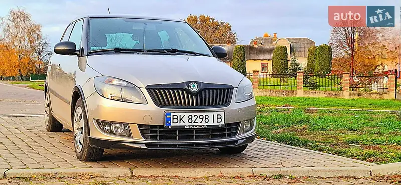 2011 skoda fabia