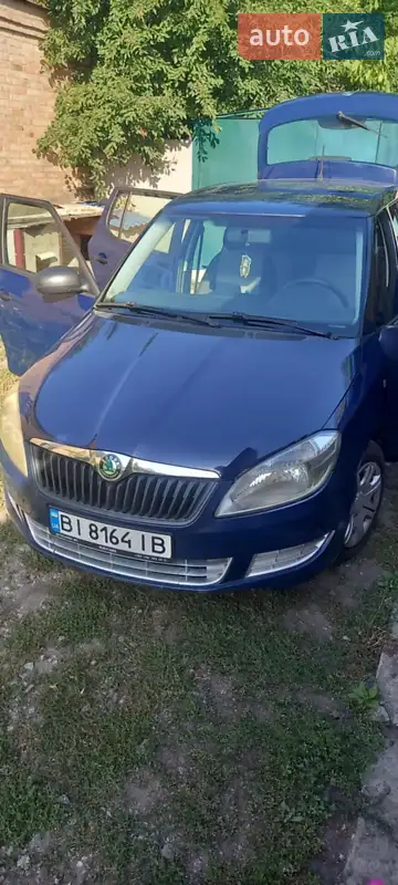 2011 skoda fabia