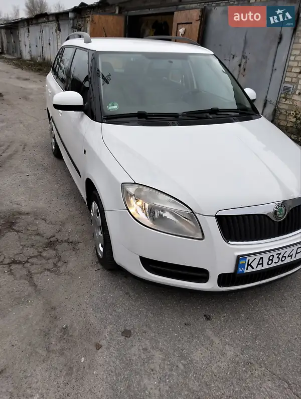 2008 skoda fabia