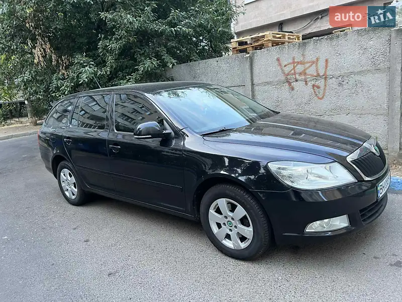 2011 skoda octavia combi