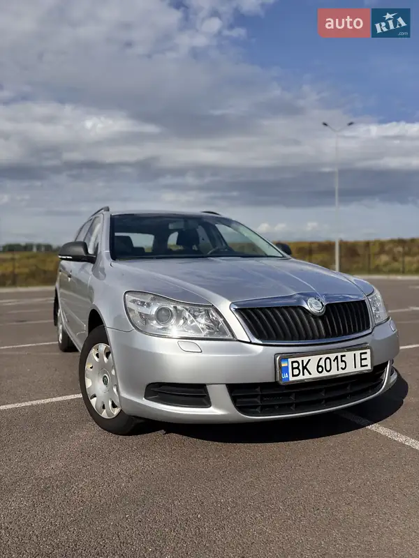 2010 skoda octavia