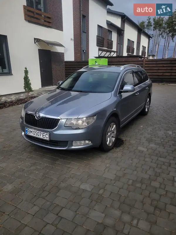 2010 skoda superb