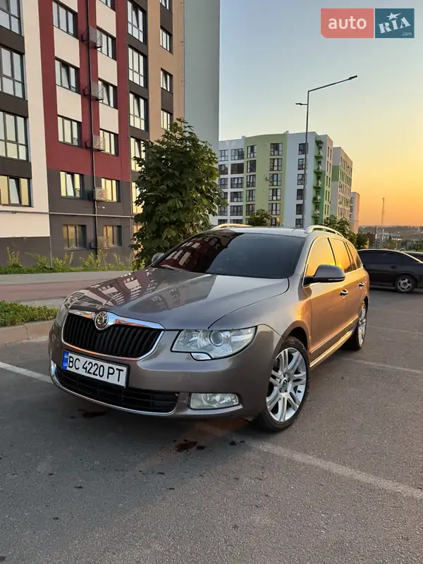 2010 skoda superb