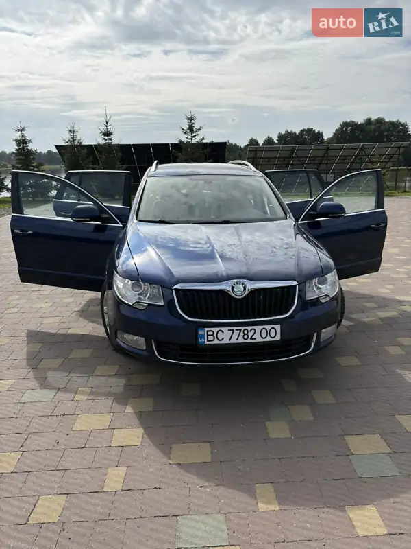 2010 skoda superb