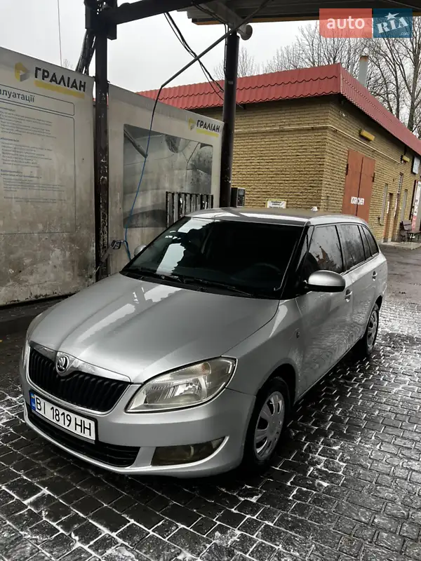 2013 skoda fabia