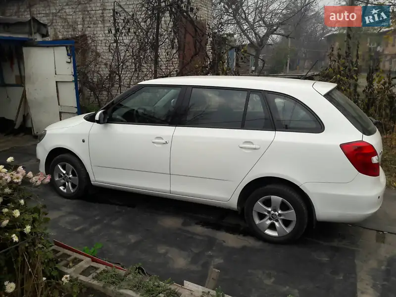 2013 skoda fabia