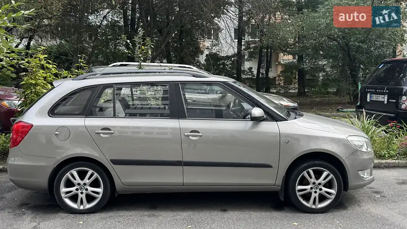 2011 skoda fabia