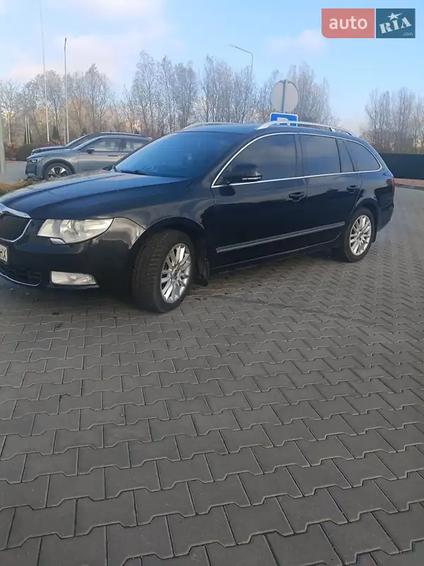 2011 skoda superb