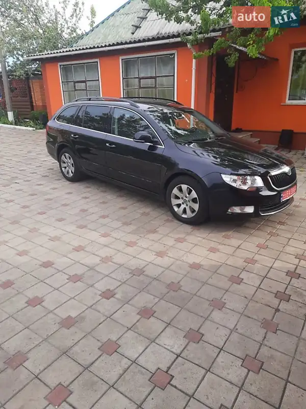 2012 skoda superb