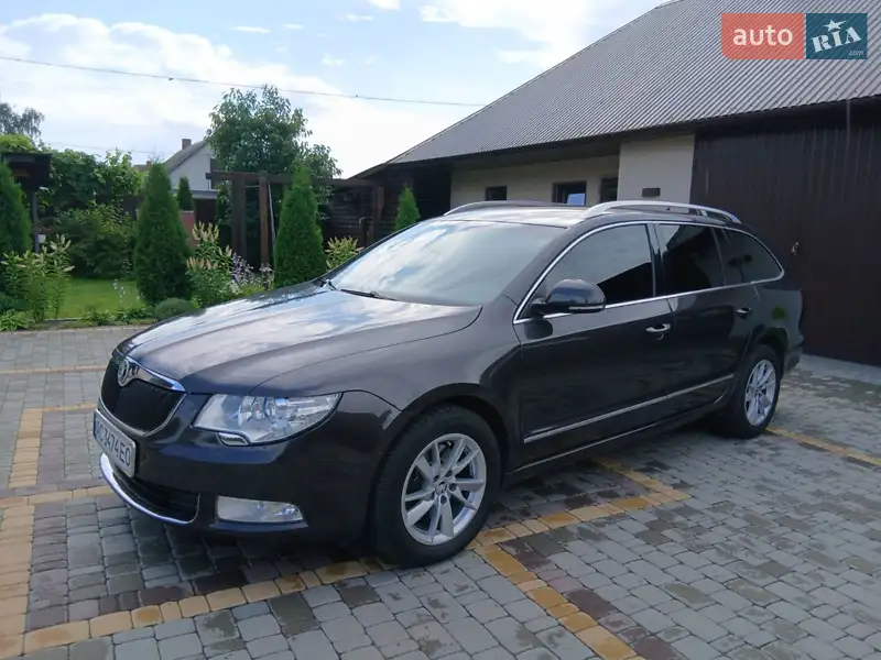 2011 skoda superb