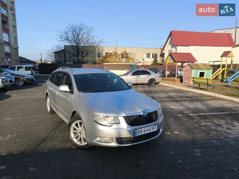 2010 skoda superb