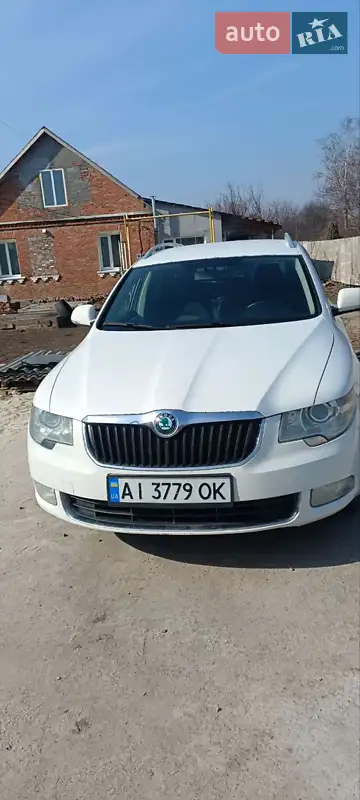 2010 skoda superb
