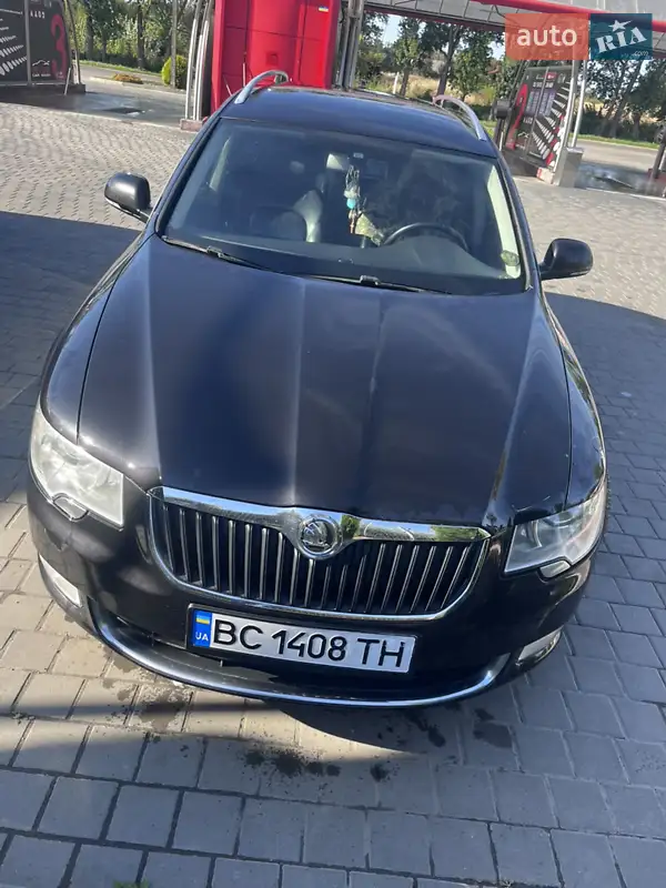 2012 skoda superb