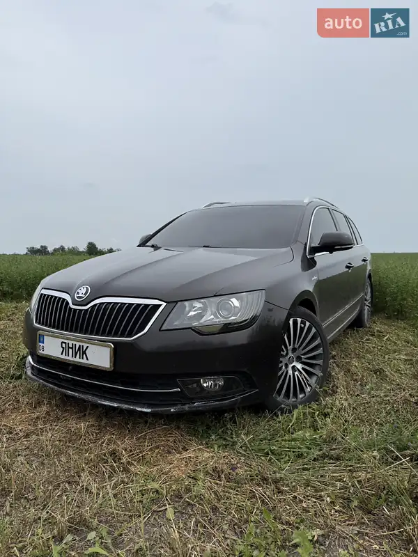 2014 skoda superb