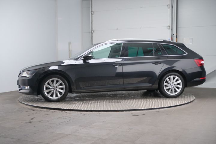2016 skoda superb