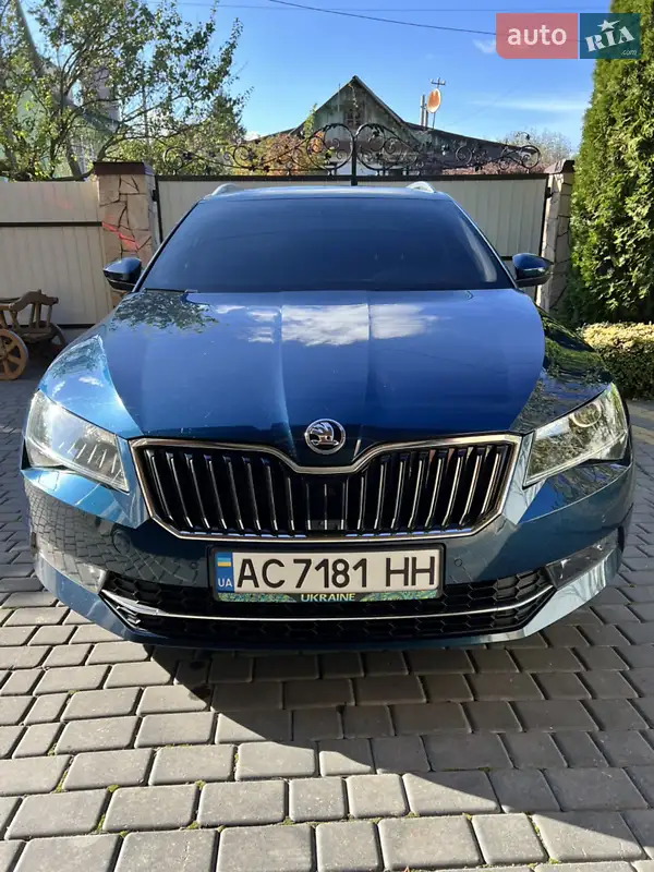 2017 skoda superb