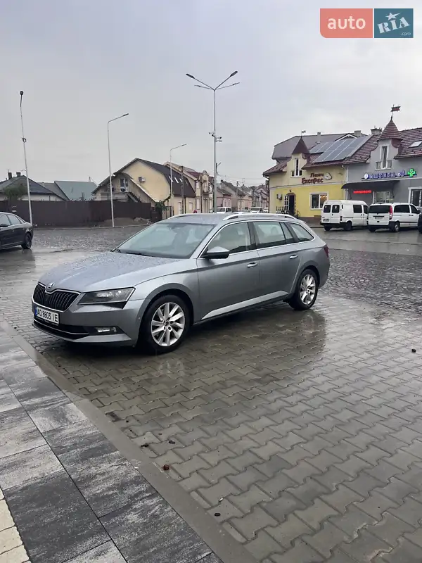 2016 skoda superb