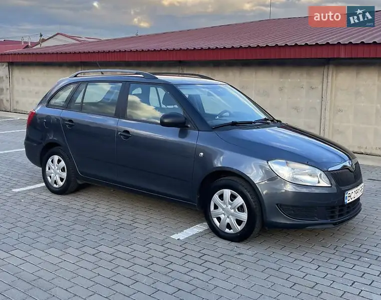 2012 skoda fabia