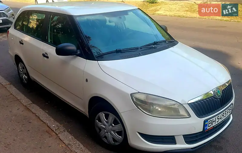 2012 skoda fabia