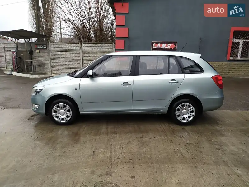 2011 skoda fabia