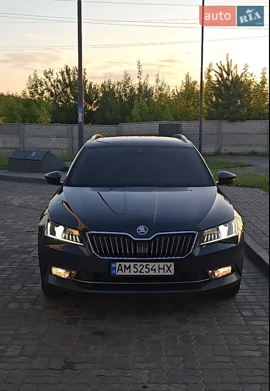 2019 skoda superb