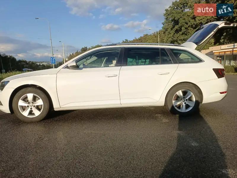 2018 skoda superb