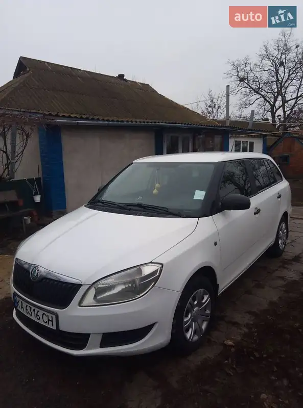 2012 skoda fabia