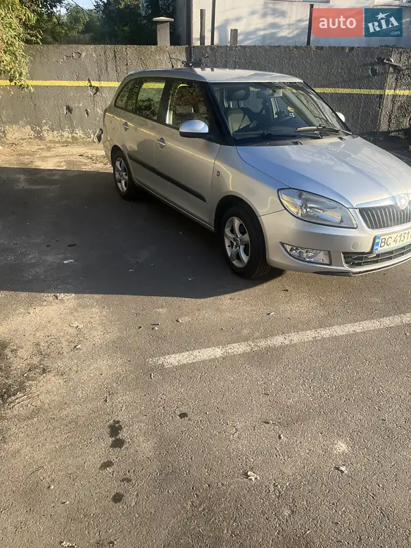 2013 skoda fabia