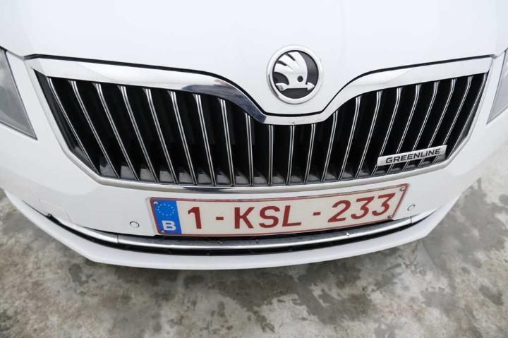 2015 skoda superb