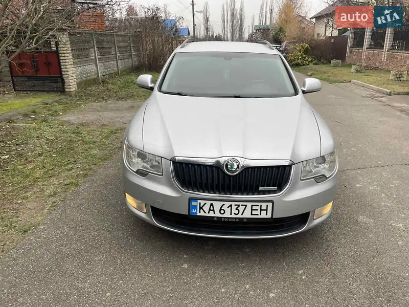 2011 skoda superb