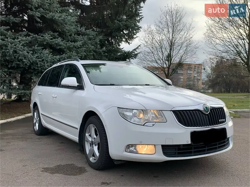 2011 skoda superb