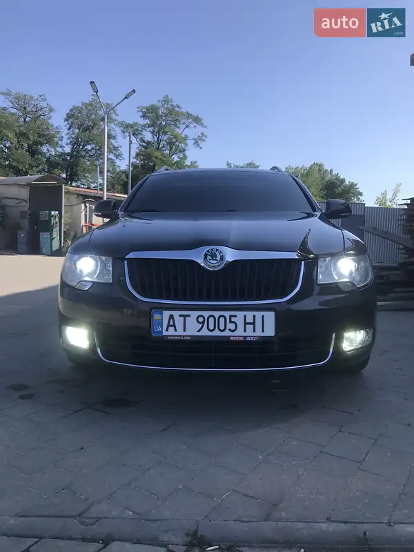 2010 skoda superb