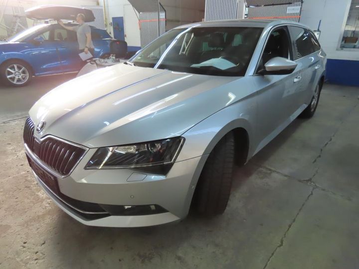 2019 skoda superb