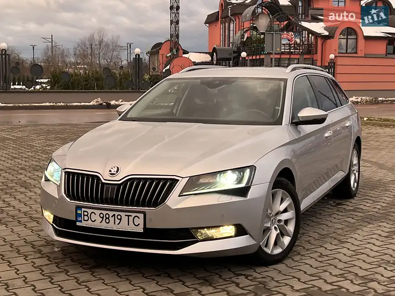 2019 skoda superb