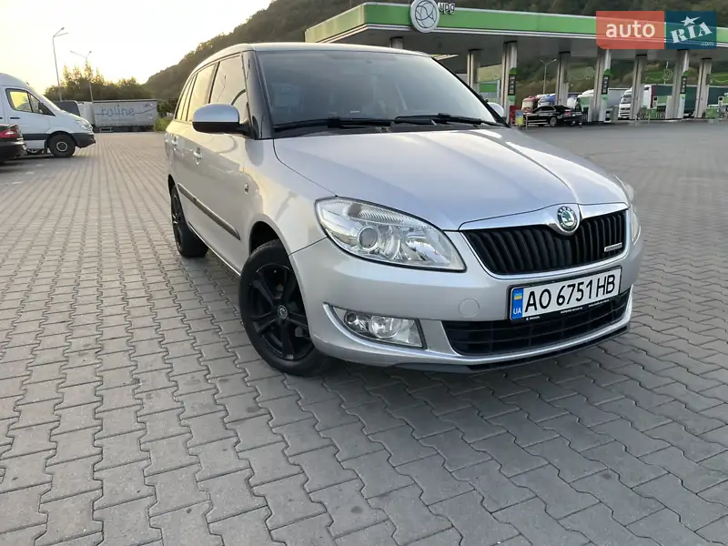 2011 skoda fabia