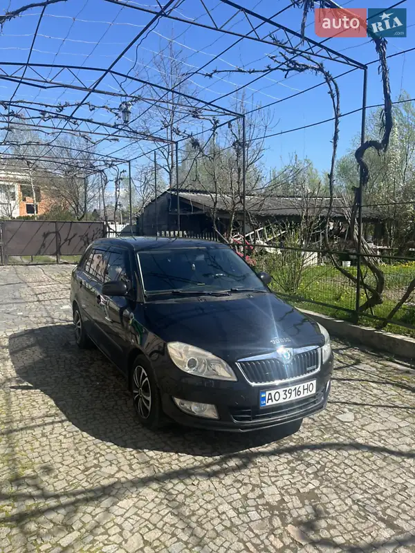 2011 skoda fabia