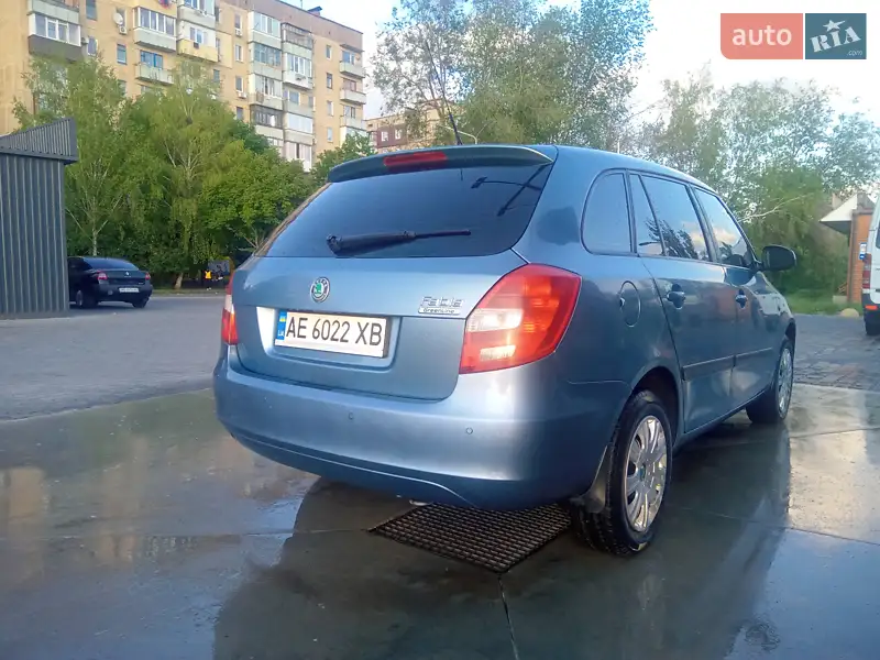 2010 skoda fabia