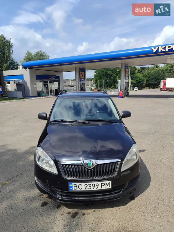 2011 skoda fabia