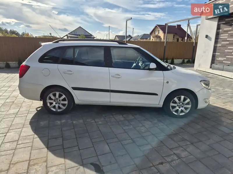 2011 skoda fabia