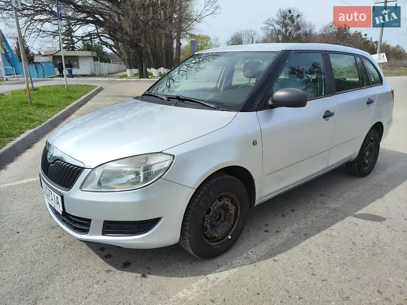 2011 skoda fabia