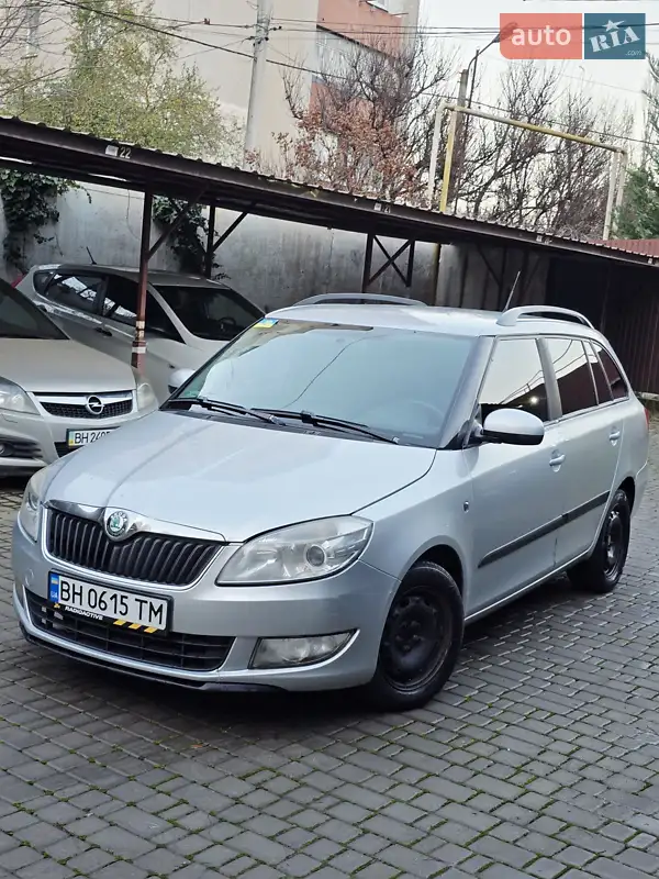 2011 skoda fabia