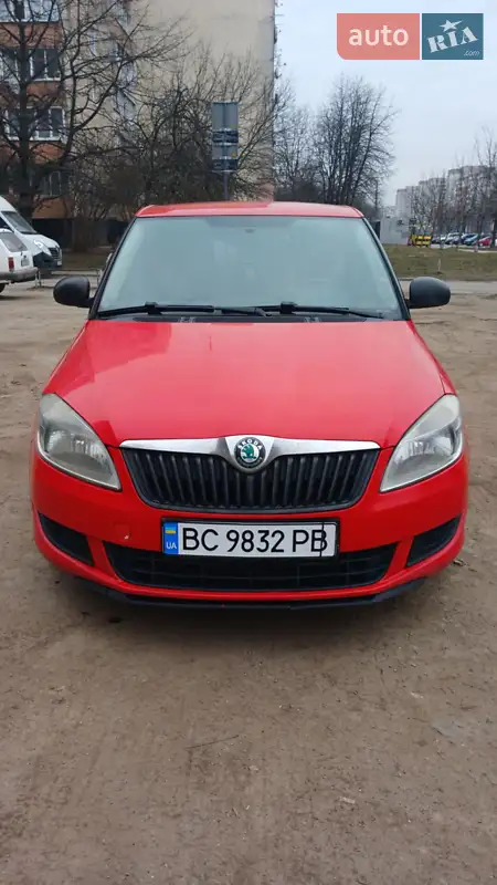 2011 skoda fabia