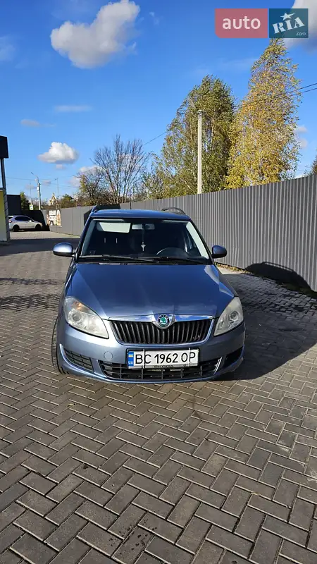 2010 skoda fabia