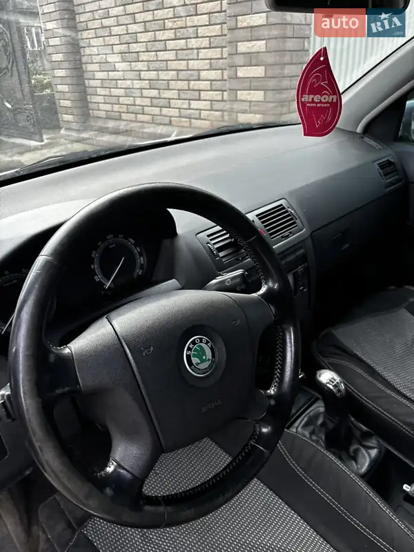 2005 skoda fabia
