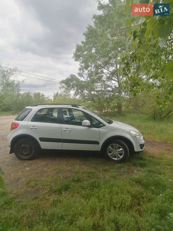 2014 suzuki sx-4