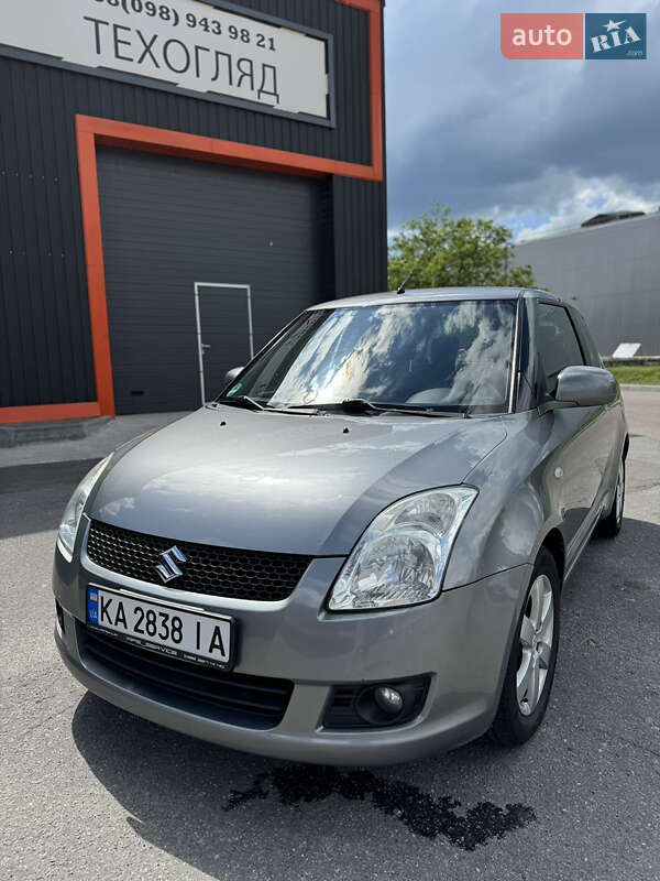 2010 suzuki swift
