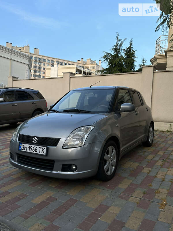 2005 suzuki swift