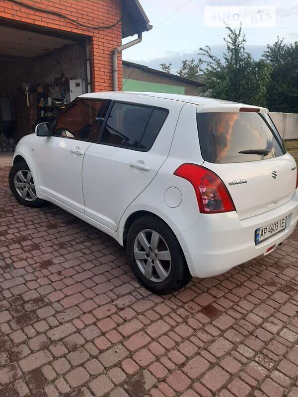 2010 suzuki swift